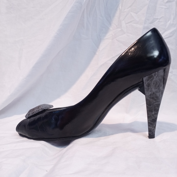 FINAL SALE - VINTAGE CHARLES JOURDAN Peep-Toe Mixed-media Heels - Picture 4 of 9